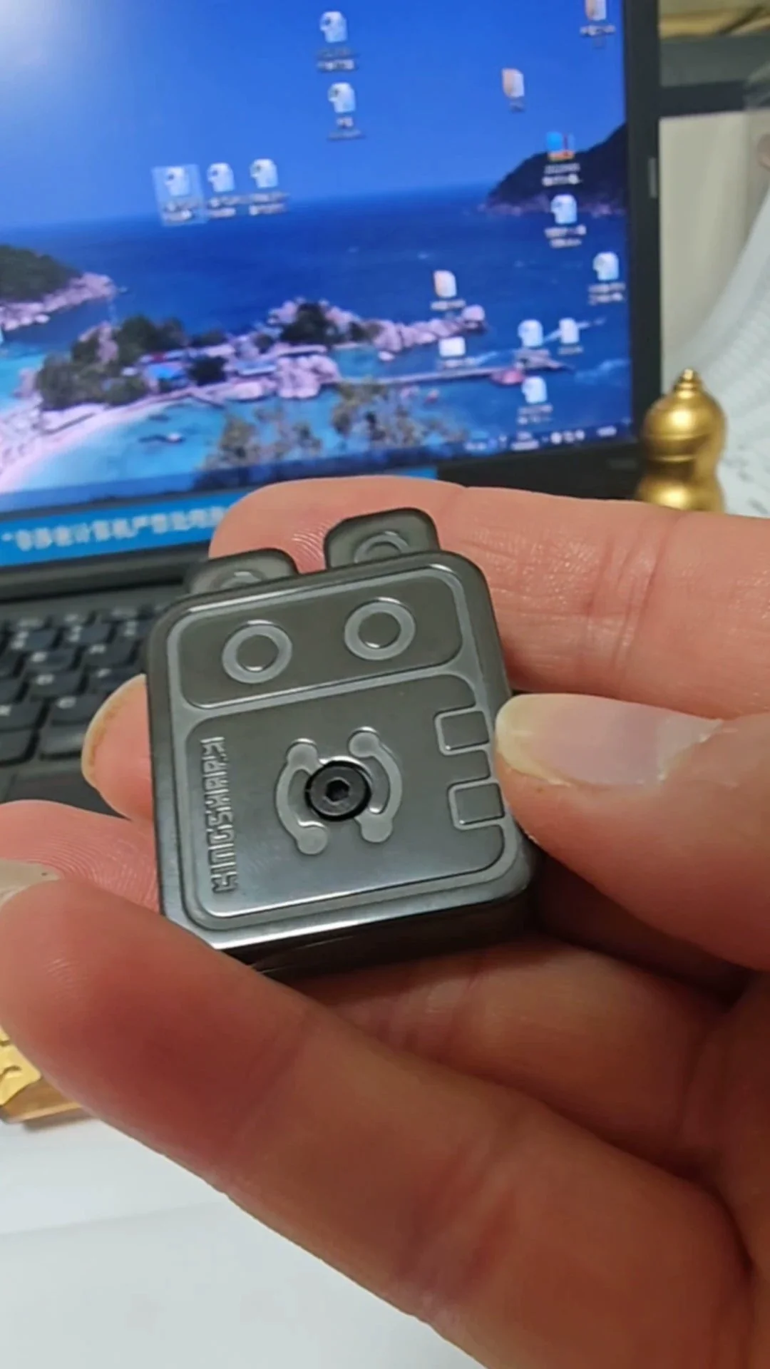 Thumbnail 1